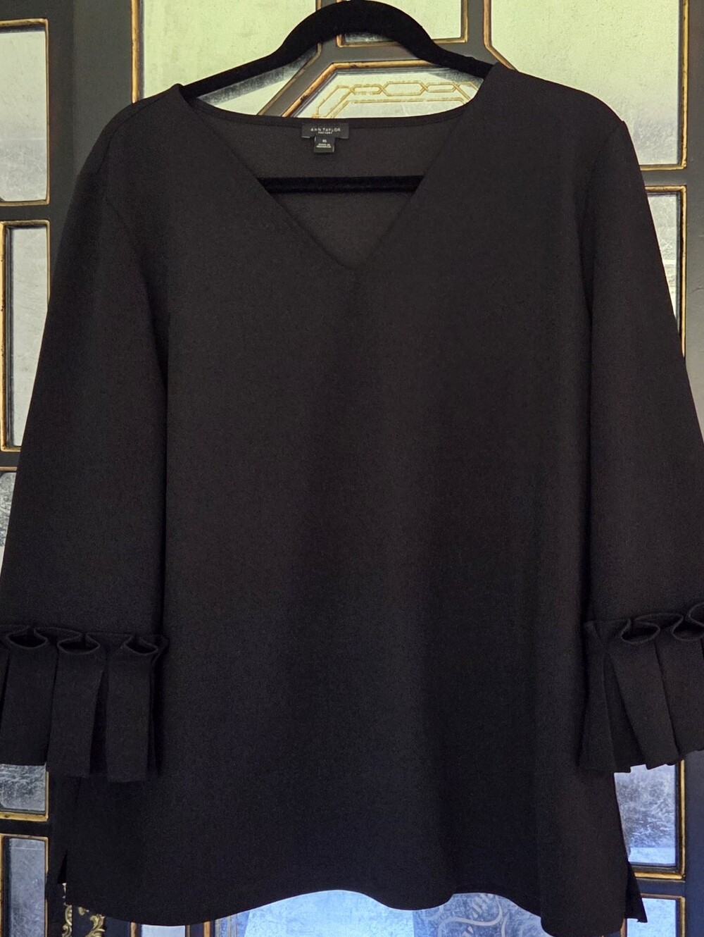 Ann Taylor Black V-Neck Long Sleeve Ruffle Cuff Blouse